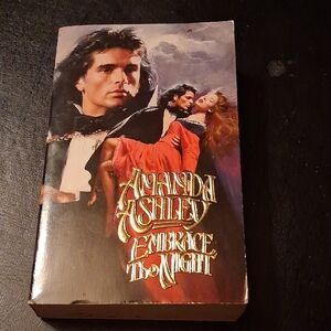 Amanda Ashley Embrace the Night - Red Romance Paperback